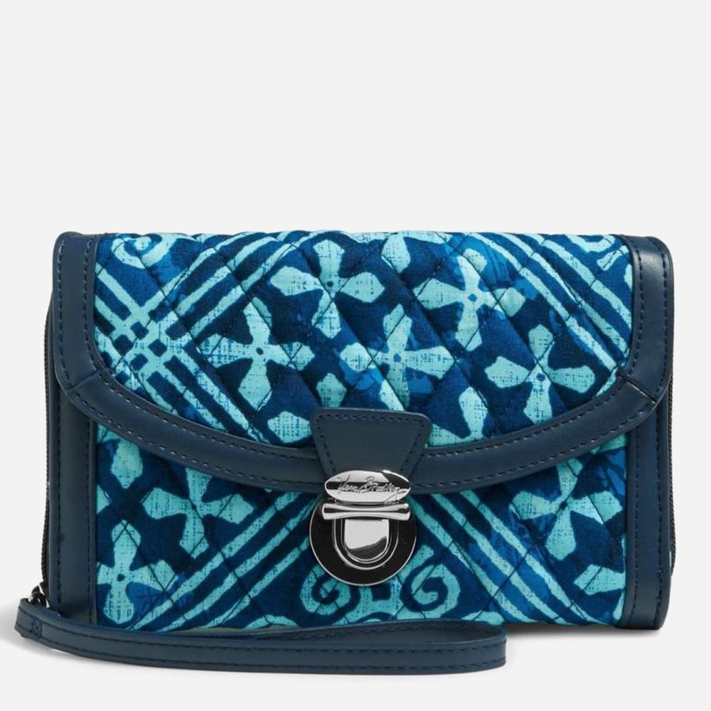 Vera Bradley Ultimate Wristlet in Cuban Tiles Navy nwt